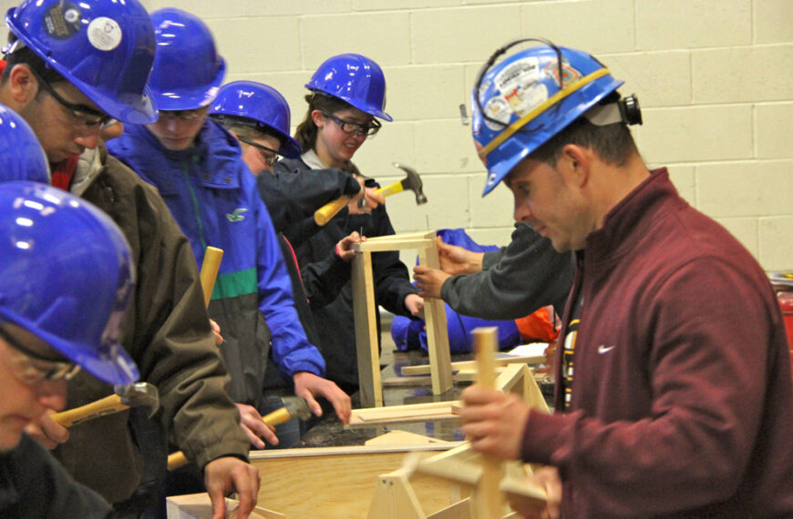 Amics del País publica el Informe ‘El futur de la Formació Professional a Catalunya. Algunes Propostes’