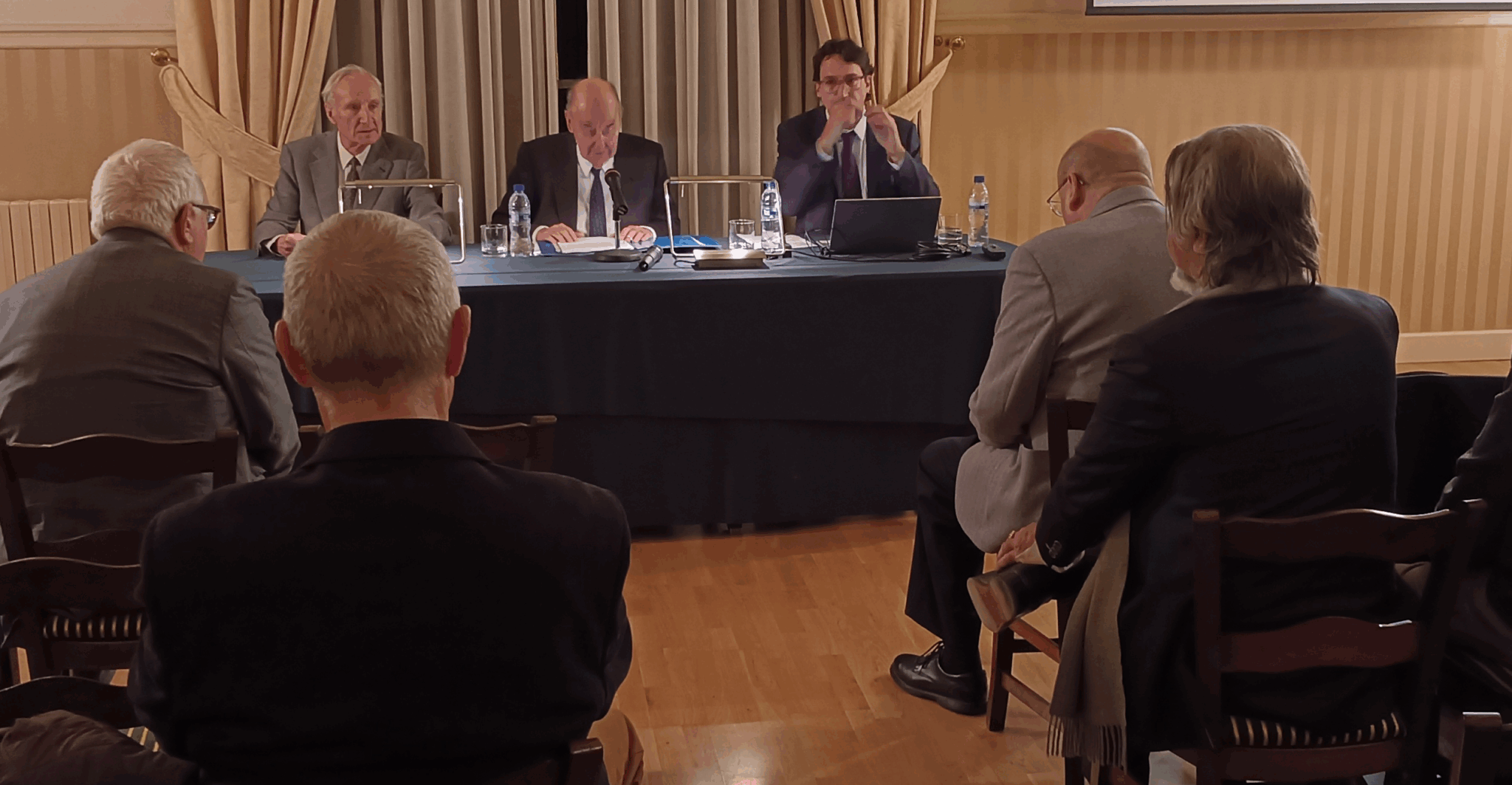 La Asamblea General Ordinaria de Socios de Amics del País aprueba el ...