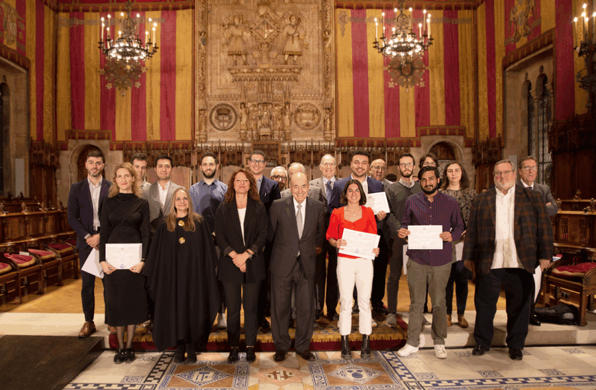 Acto de entrega de los premios Amics del País 2024