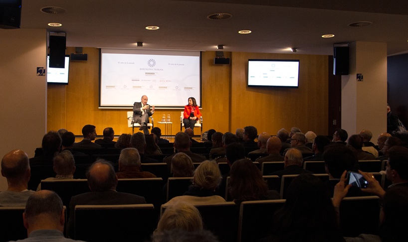 Miquel Roca i Junyent i la Ministra de Defensa, Margarita Robles al cicle "Europa, ara què", organitzat per Barcelona Tribuna