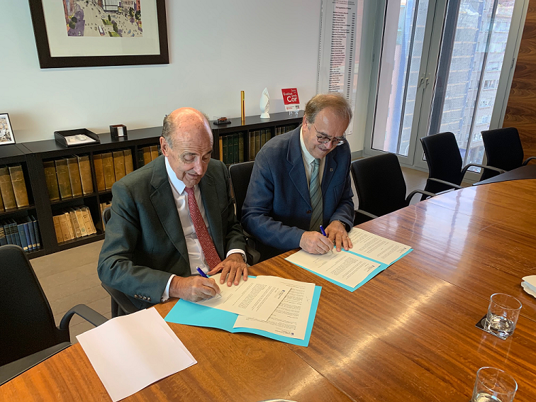 Miquel Roca i Junyent, president d'Amics del País, i Anton Gasol, degà del Col·legi d'Economistes de Catalunya